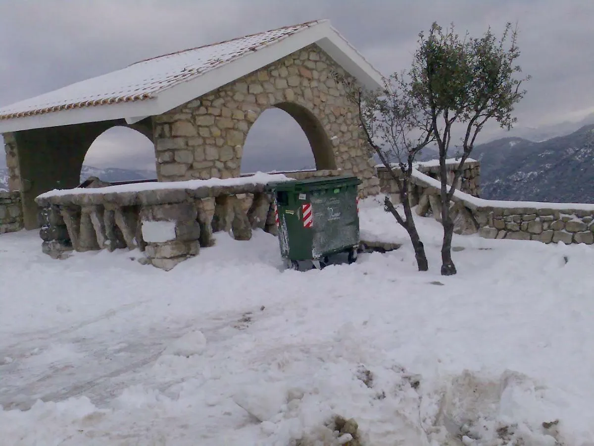 Apartamentos El Risquillo Arroyo Frio